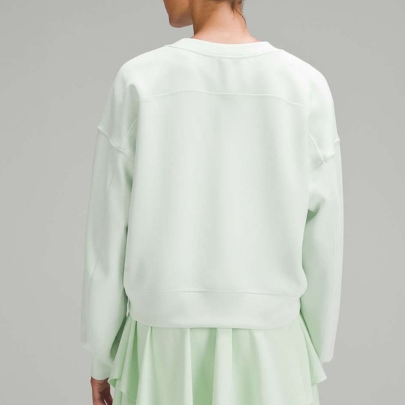 Lululemon Softstreme Perfectly Oversized Cropped Crew Top Kohlrabi Green Sz 6 - Picture 2 of 9